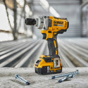 Įrankių rinkinys DeWALT DCK2077P2T