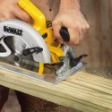 DWE575K DeWALT 67 mm tikslus diskinis pjūklas