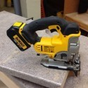 2 x DCS331N DeWALT 18V XR Li-Ion siaurapjūklis