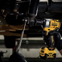 DCF901P1 DeWALT 12V kompaktiškas smūginis veržliasukis (1x5.0 Ah)