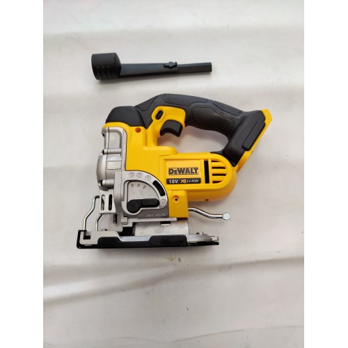 EKSPOZICINIS DCS331N DeWALT 18V XR Li-Ion siaurapjūklis