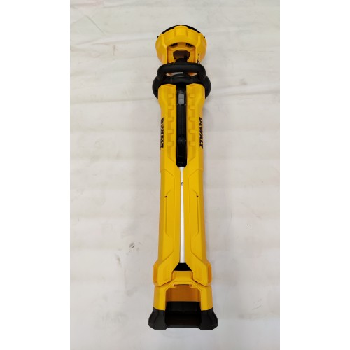 DCL079 DeWALT prožektorius su trikoju stovu