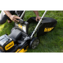 DCMWSP156N DeWALT 2x18V savaeigė akumuliatorinė žoliapjovė + DCM561PB 18V trimeris
