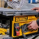 DWE7492 DeWALT išilginio pjovimo staklės + DWV905M DeWALT sauso/šlapio valymo statybinis dulkių siurblys
