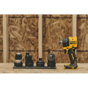 DCD803P2T DeWALT 18V XR akumuliatorinis suktuvas-gręžtuvas (2×5.0 Ah)